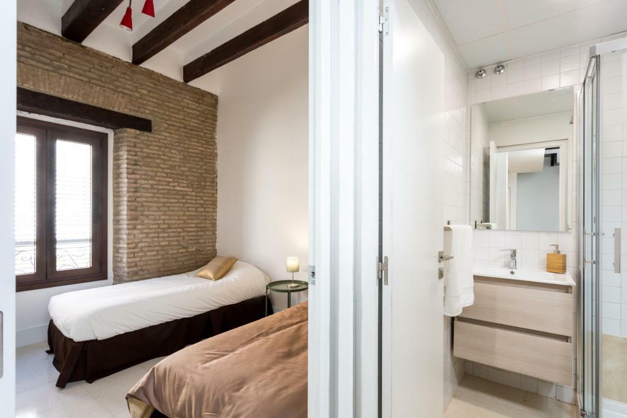 RR Apartamentos Arrayan 23 Sevilla Exterior foto